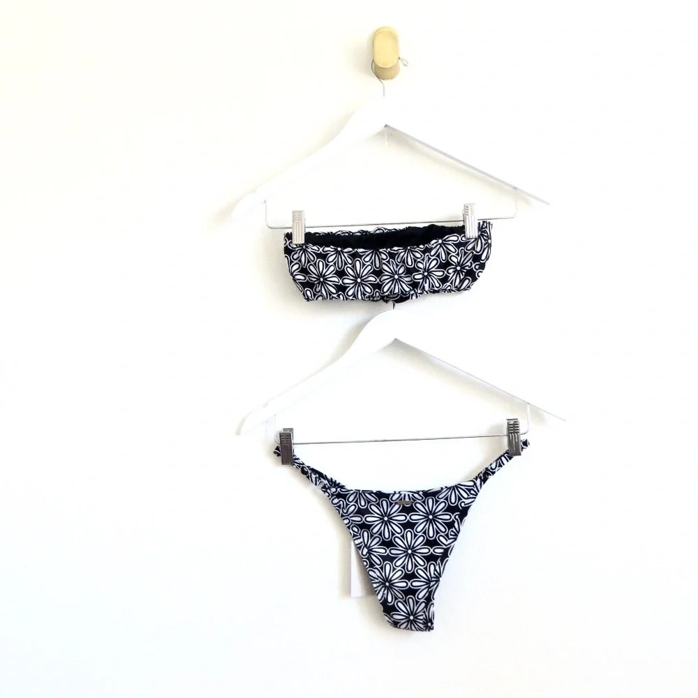 NEW! Kenny Flowers THE Pedregal Bandeau Bikini Top  & String Bikini Bottom Set S